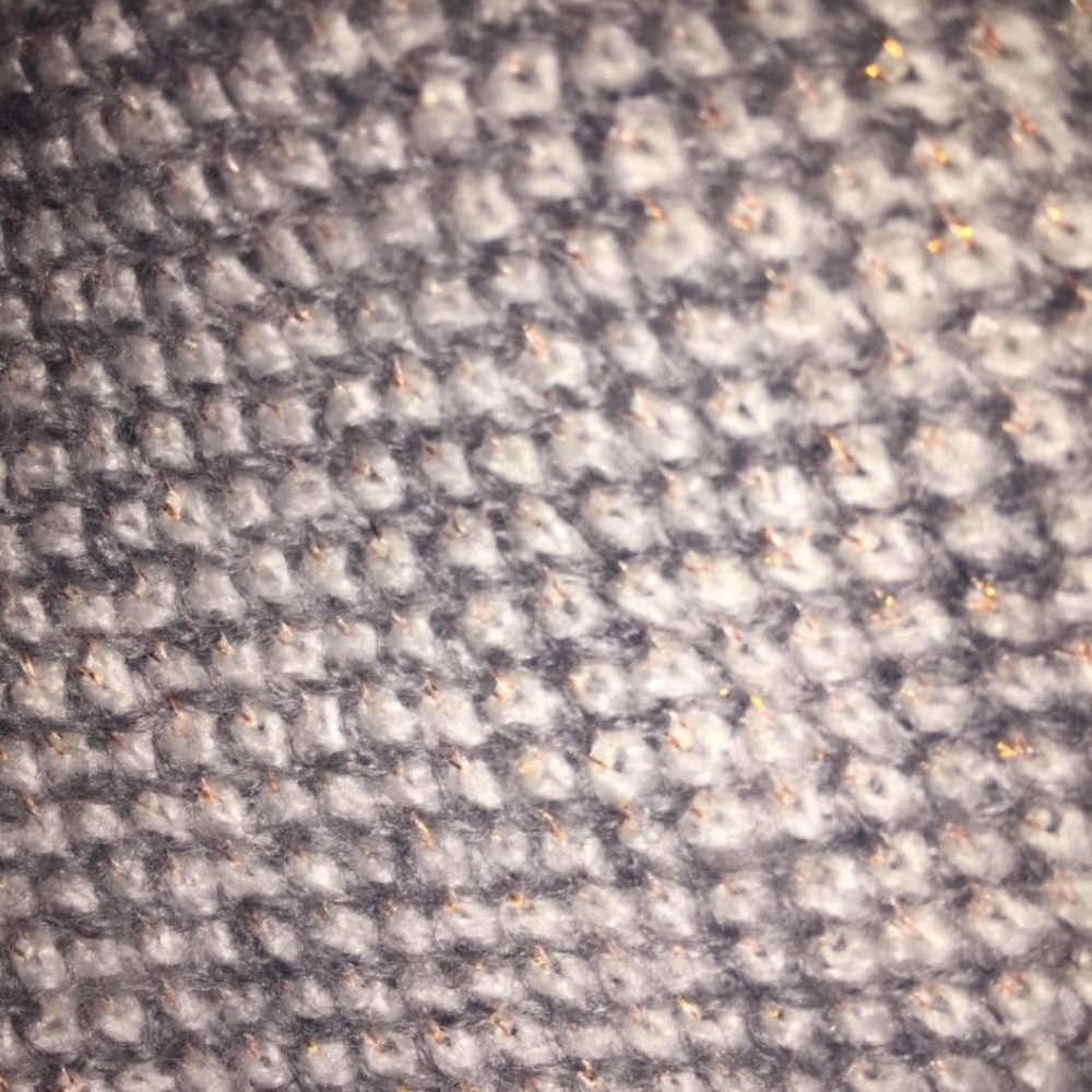 H&M Rose Gold Throw - Picture 2 of 3